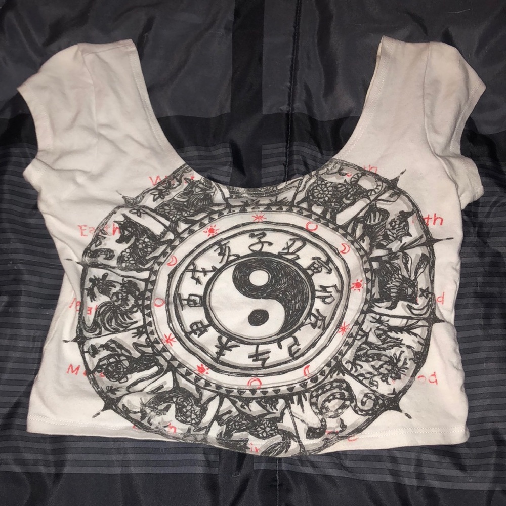 White crop top with Ying yang design
